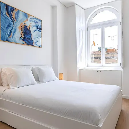 Апартаменты Center 1-bedroom By Lovelystay